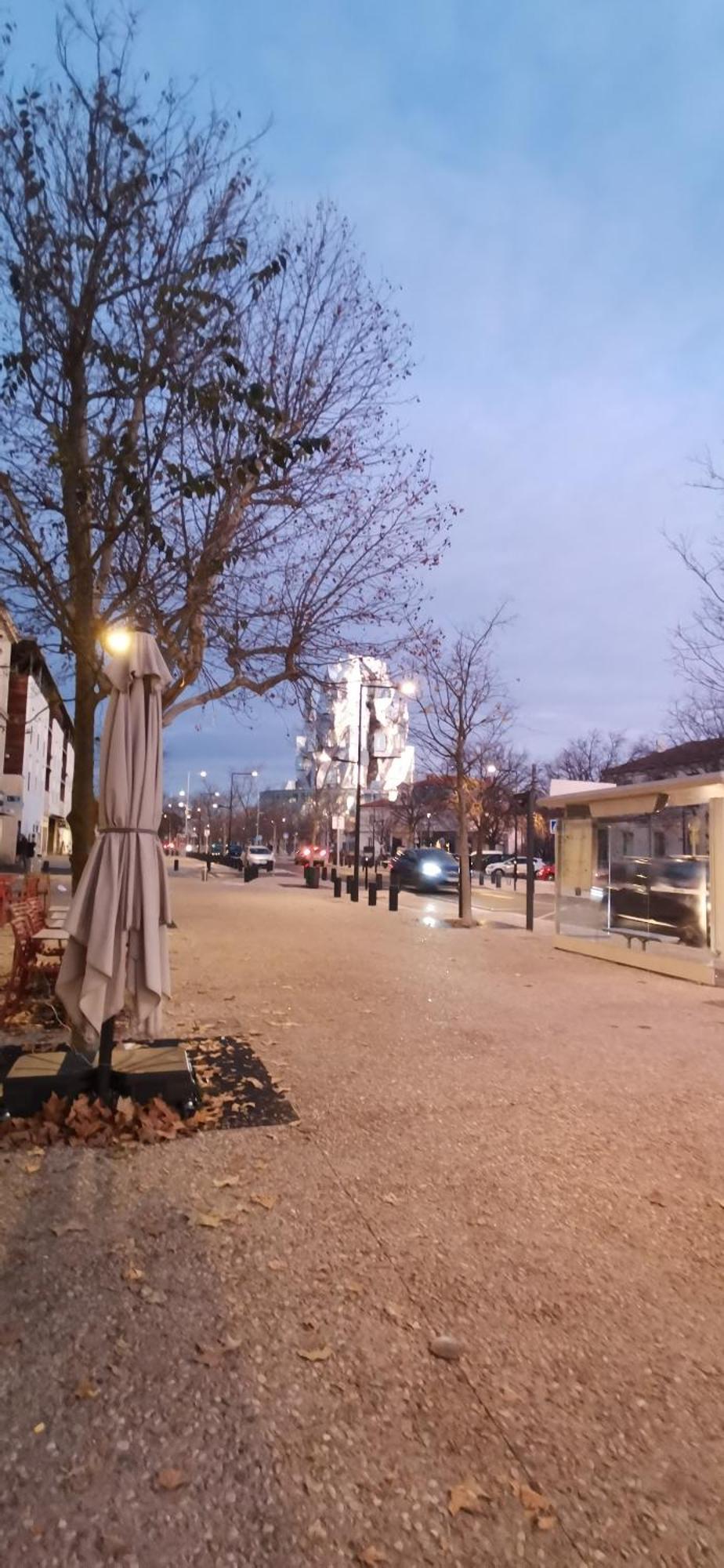 Entre Tour Luma Et Arenes Apartamento Arles Exterior foto
